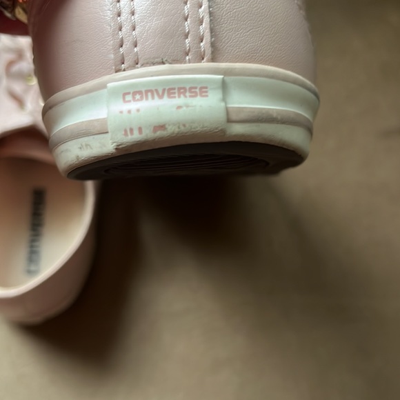 Wmns Chuck Taylor All Star Dainty Ox 'Dust Pink' - Picture 4 of 11